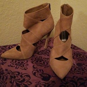 Steve Madden Pumps